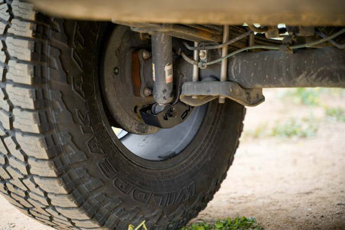 DV8 Offroad 16-23 Toyota Tacoma Rear Shock Skid Plates - SPTT1-02 Photo - Primary