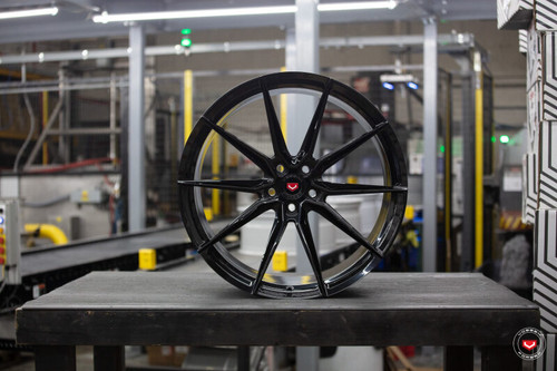 Vossen Forged Evo-2 21x12 / 5x112 - Gloss Black - Audi R8 2G / Lamborghini Huracan Fitment - Rear - EVO-2-1M001 Photo - Primary
