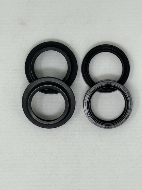KYB 95+ Kawasaki KX85/ 2001 KX80/ 02+ Yamaha YZ65-85 Front Fork Oil and Dust Seal Set 36 mm. - 117773600101 User 1