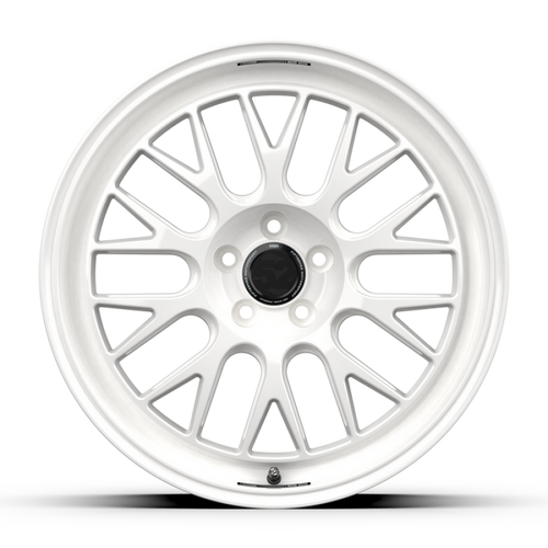 fifteen52 Holeshot RSR 19x8.5 5x108 42mm ET 63.4mm Center Bore Rally White - RSHRW-98558+42 User 1