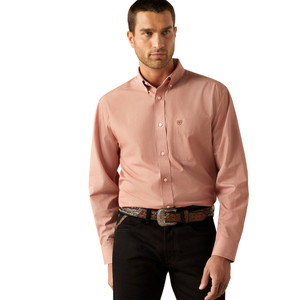 ARIAT MNS WRINKLE FREE SOLID CLASSIC FIT LS SHIRT BRICK