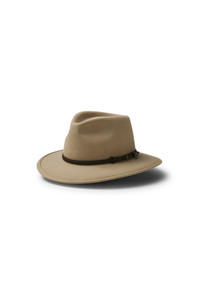 AKUBRA TRAVELLER IN SAND