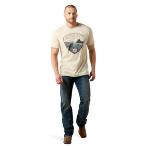 ARIAT MNS LAND OF THE FREE FARM SHIELD SS TEE NATURAL