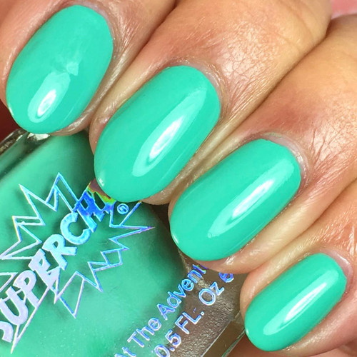 Everlasting Nail Polish, close-up of manicured nails painted in a bright turquoise color with a glossy finish.