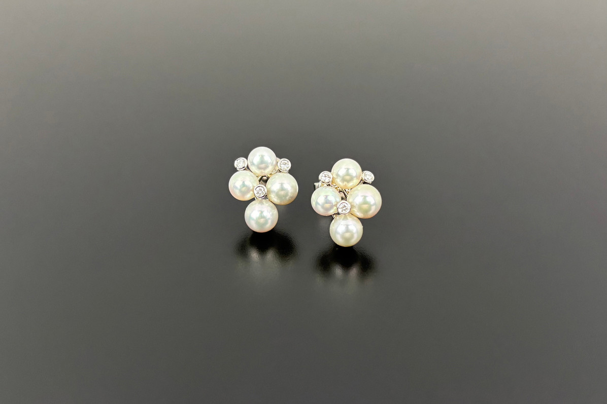 An Elegant Pair of Pearl and Diamond Earrings (WG)
