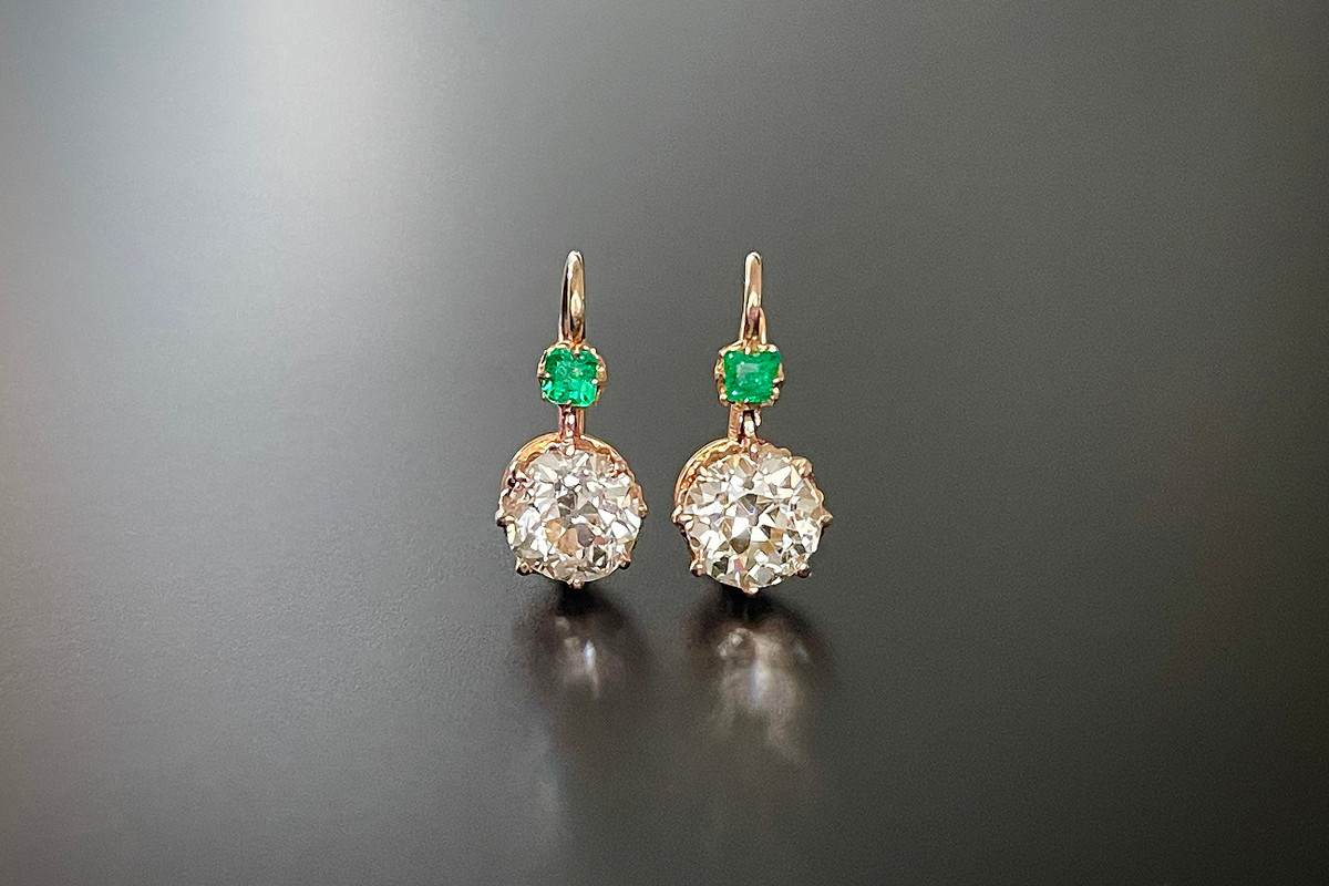 Emerald earring  Shilpi Goyal Jewellery