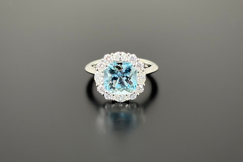 A Sublime Kozminsky Aquamarine and Diamond Cluster Ring