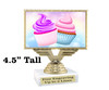 Cupcake themed trophy.  4.5" tall with choice of cupcake artwork.  Includes free engraved trophy plate   (676