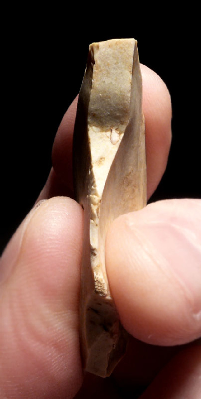 UP026 - RARE UPPER PALEOLITHIC MAGDALENIAN BURIN ART-MAKING TOOL FROM FAMOUS FRENCH CAVE ART SITE