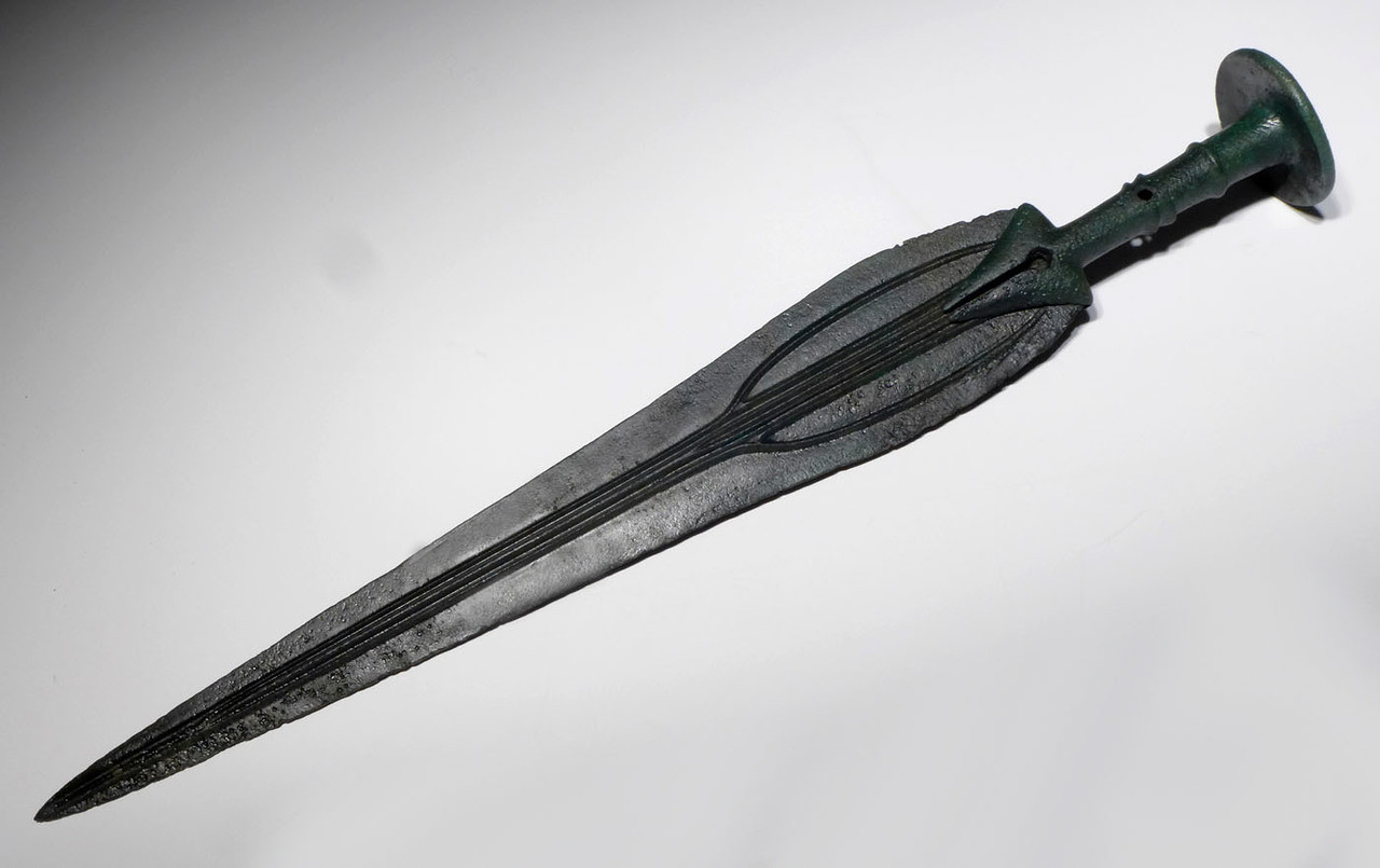 luristan ancient bronze sword