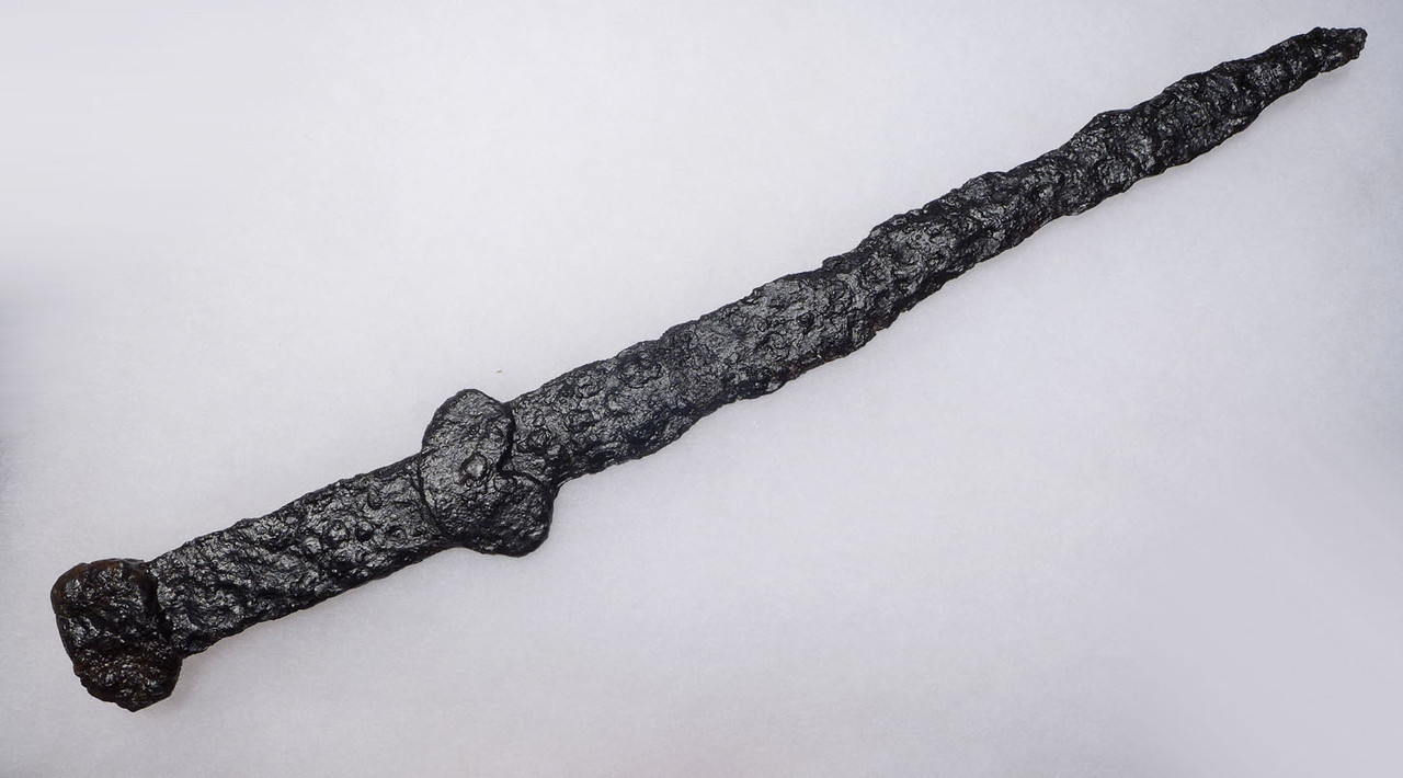 SCYTHIAN IRON SHORT SWORD FROM EUROPE