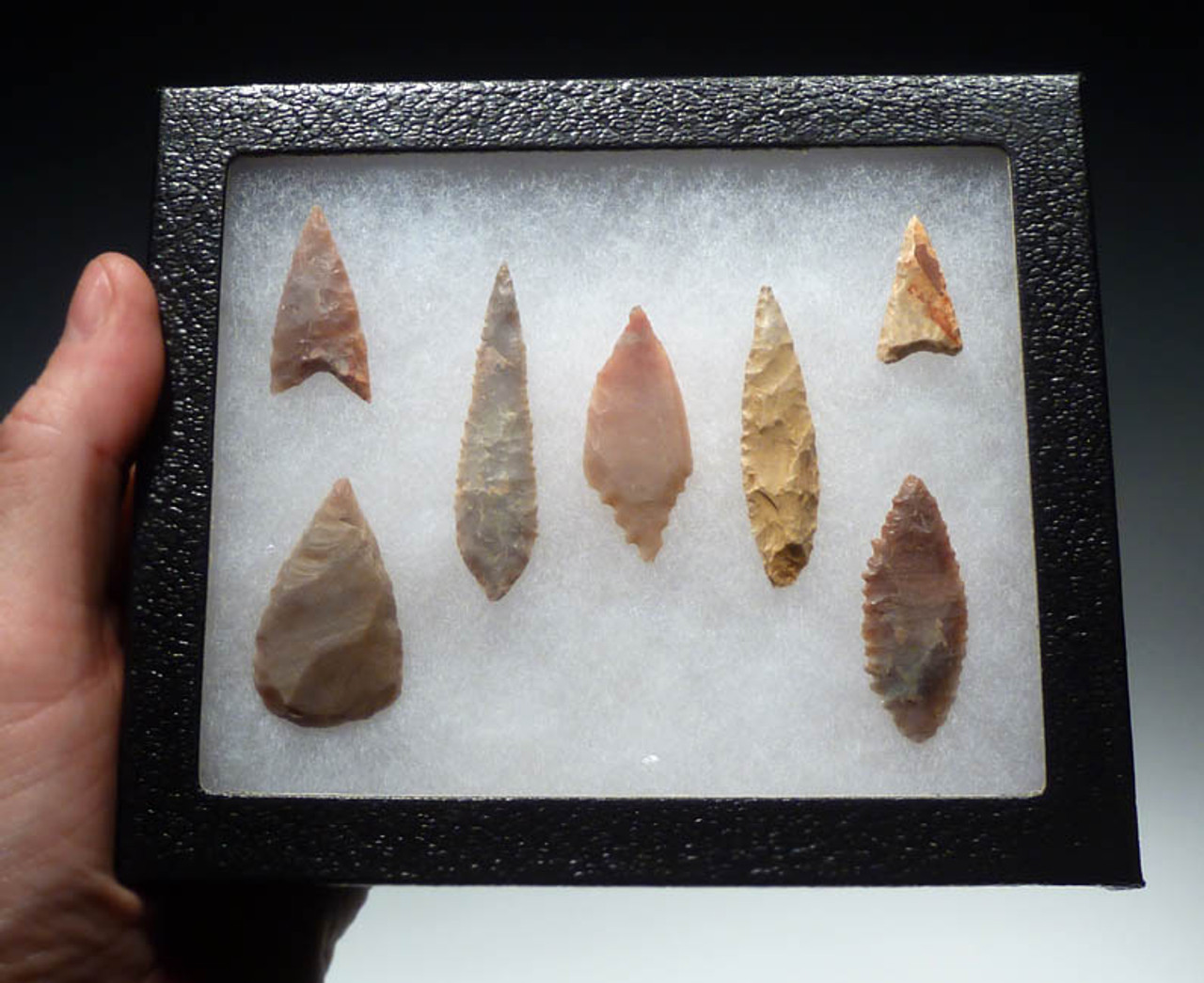 SEVEN HIGH GRADE CAPSIAN AFRICAN NEOLITHIC ARROWHEADS *CAP166