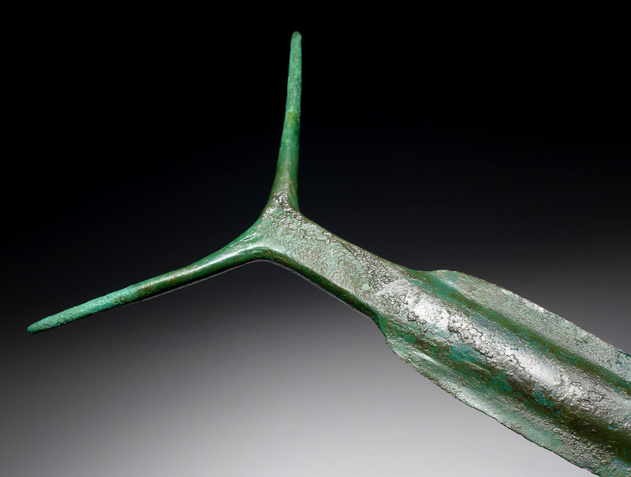 FINEST INVESTMENT-CLASS ANCIENT COPPER ANTENNA SWORD FROM THE HARAPPAN CIVILIZATION  *LUR191