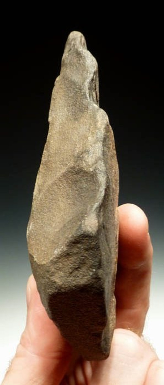 MASTERPIECE ACHEULEAN TRIANGULAR HAND AXE WITH BEAUTIFUL COLOR MADE BY HOMO ERECTUS (ERGASTER)  *ACH141