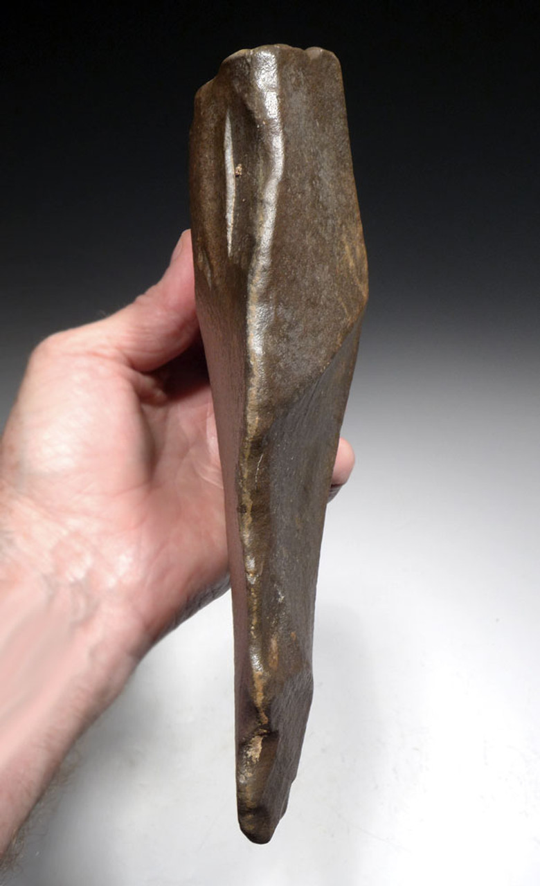 FINEST LARGE TRIANGULAR HOMO ERECTUS ACHEULEAN HAND AXE OF EXCEPTIONAL WORKMANSHIP  *ACH437