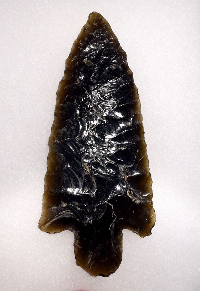 INVESTMENT-CLASS TEOTIHUACAN PRE-COLUMBIAN ROYAL PRESTIGE BIFACIAL SPEARHEAD IN GREEN OBSIDIAN  *PC340