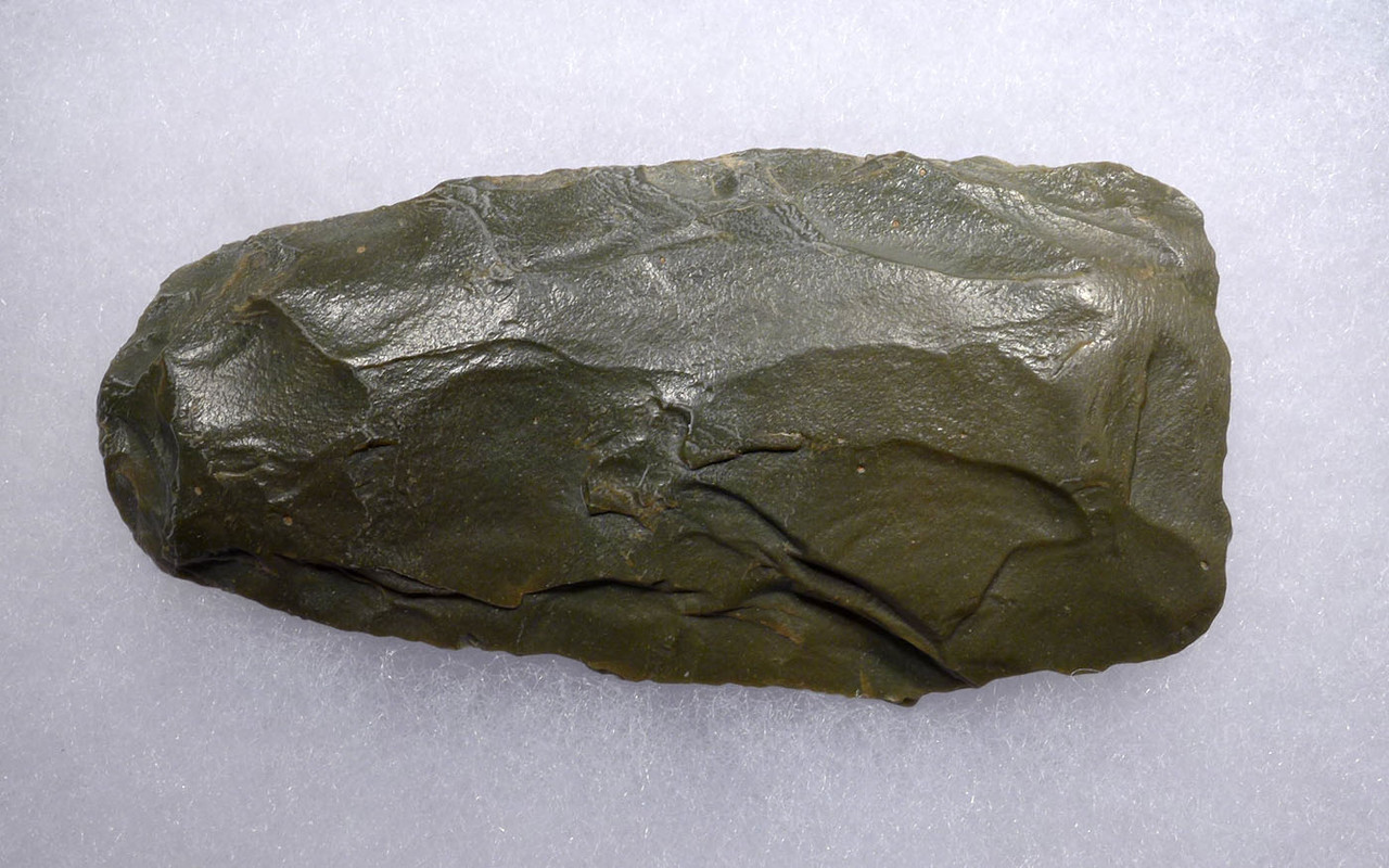 BEAUTIFUL GREEN JASPER PRESTIGE WAR AXE FROM THE TENERIAN AFRICAN NEOLITHIC PEOPLE OF THE GREEN SAHARA  *CAP314