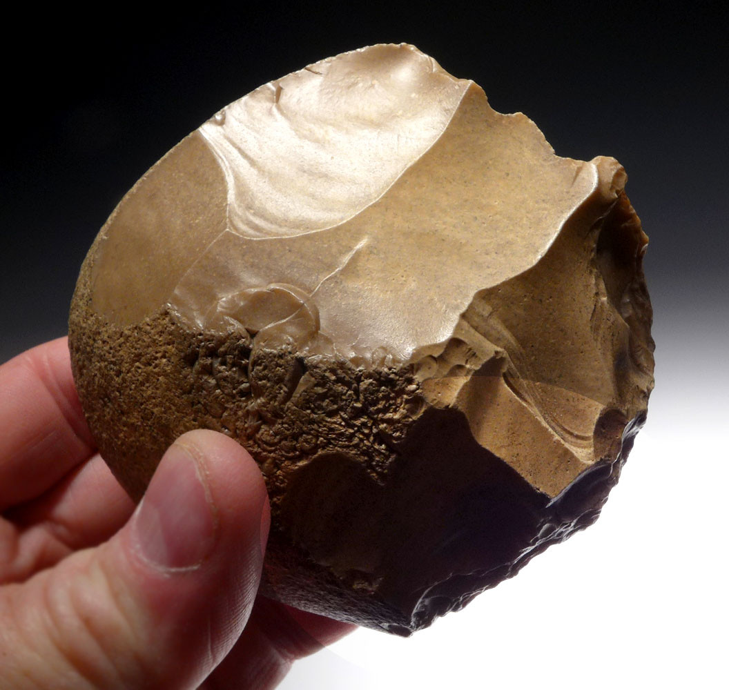SPECTACULAR RARE OLDOWAN PEBBLE CHOPPER AXE FROM LOWER PALEOLITHIC