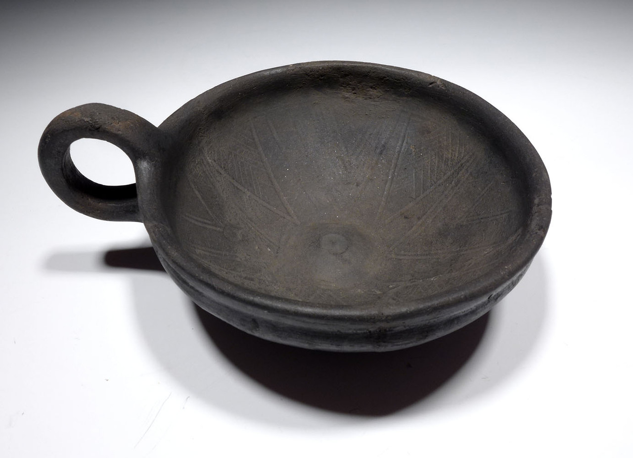 DECORATED URNFIELD POTTERY BLACK GLAZED PRESTIGE LADLE DIPPER OF THE LUSATIAN CULTURE  *URN24