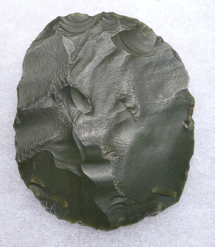 RARE THIN GREEN JASPER DISCOIDAL SCRAPER FROM THE TENERIAN AFRICAN