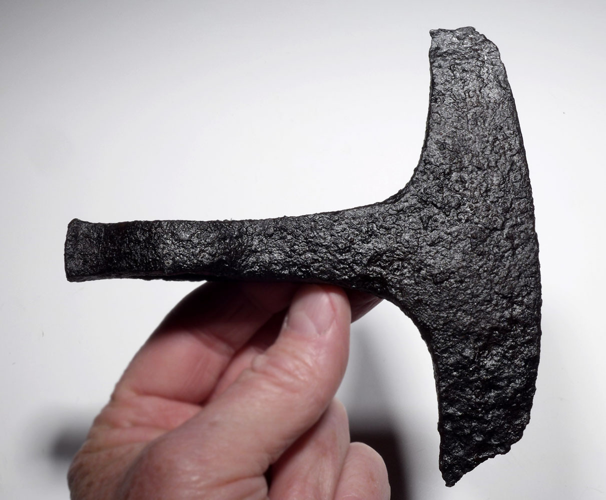 ANCIENT VIKING HALBERD AXE OF THE SCANDINAVIAN VARANGIAN GUARD