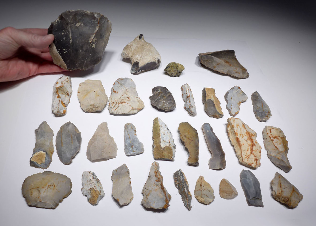 30 PIECE EUROPEAN NEOLITHIC FLINT TOOL COLLECTION FROM THE WORLD-FAMOUS SPIENNES SITE OF BELGIUM  *N203
