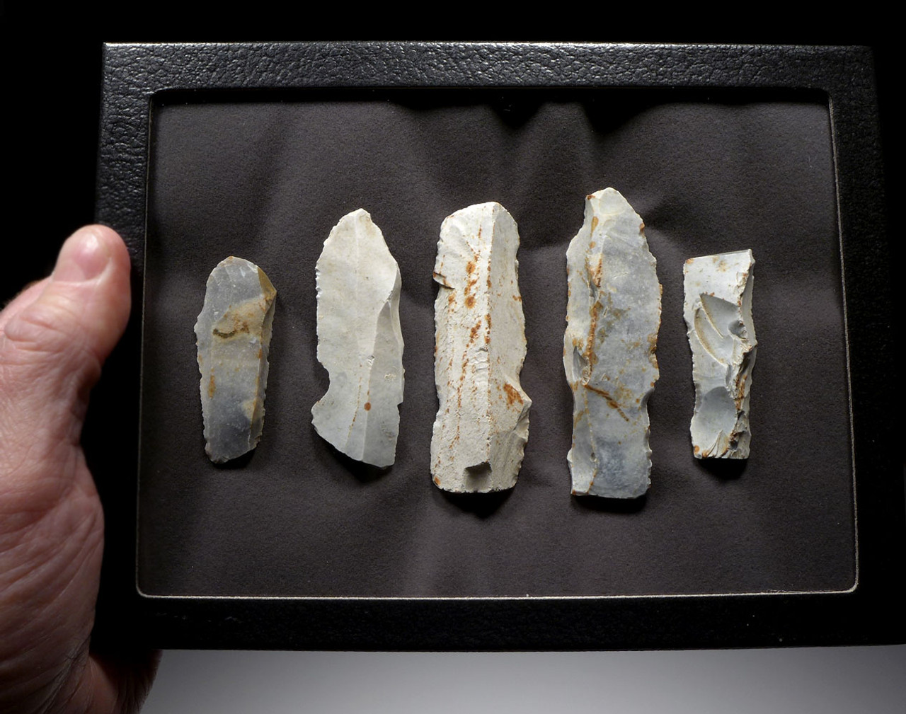 FIVE NEOLITHIC FLINT TOOL BLADE KNIVES FROM THE FAMOUS SPIENNES SITE OF BELGIUM  *N205