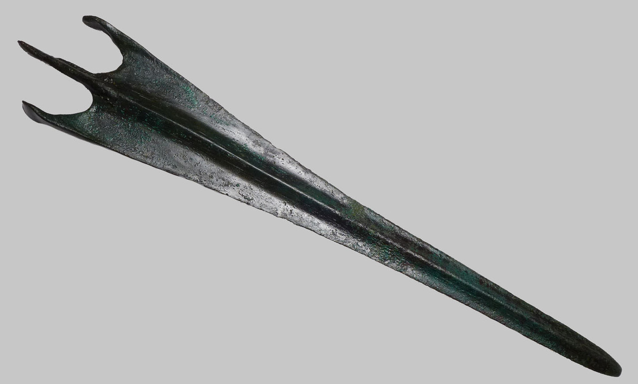 LARGE ANCIENT SWALLOWTAIL LURISTAN BRONZE SWORD WITH SIGNS OF BATTLE USE  *LUR219