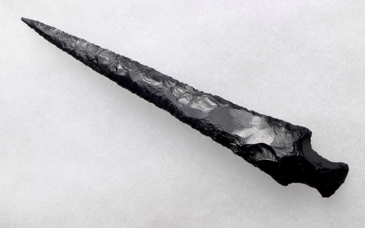 PRE-COLUMBIAN MAYAN OBSIDIAN MASTERPIECE FLAKED ELONGATED BLOOD