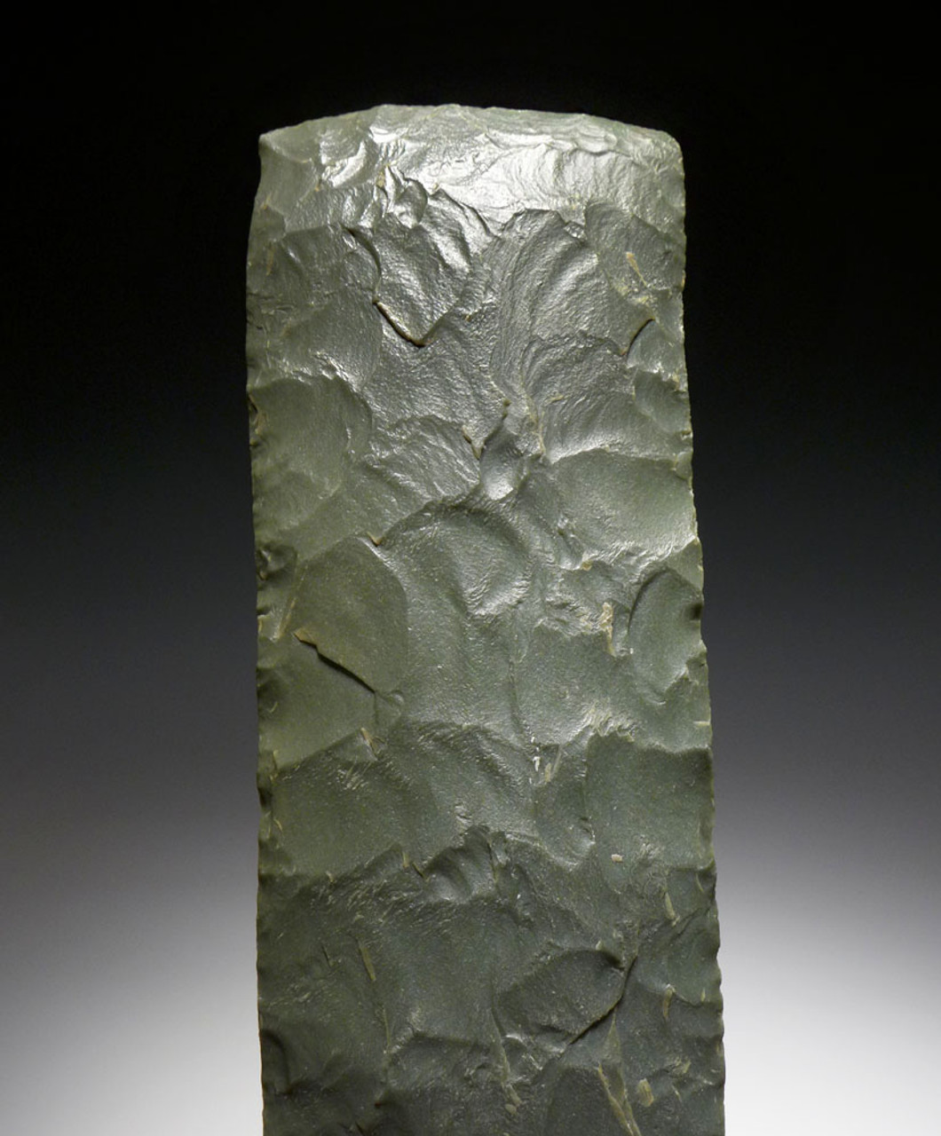 EXQUISITE GREEN JASPER PRESTIGE CELT WAR AXE FROM THE TENERIAN AFRICAN NEOLITHIC  *CAP377