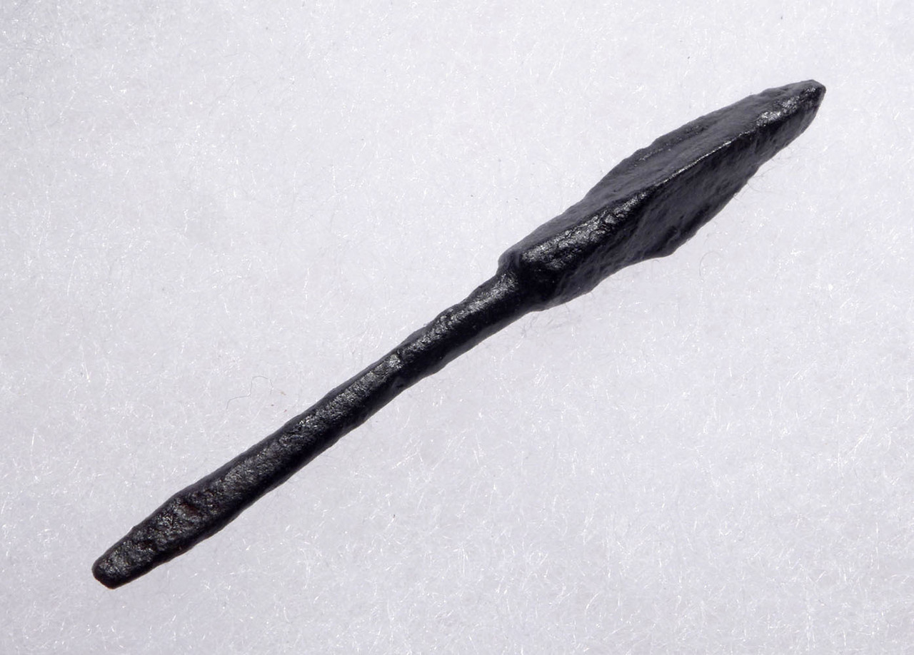 UNUSUAL RARE SMALL TRILOBATE MONGOL EMPIRE ARMOR-PIERCING IRON ARROWHEAD FROM THE EUROPEAN INVASION  *LUR310