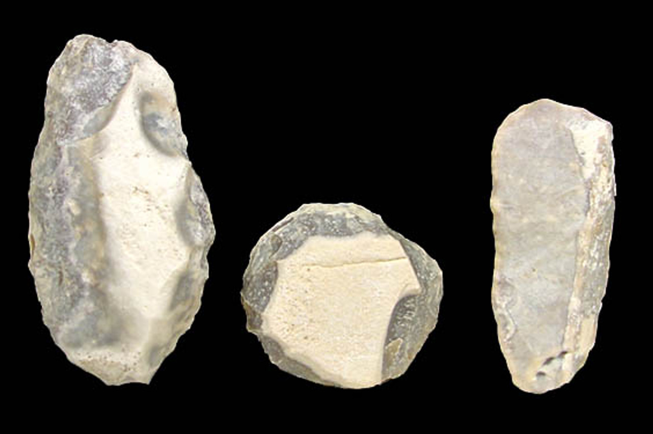 BEAUTIFUL WHITE FLINT FLAKE TOOLS FROM THE AFRICAN CAPSIAN NEOLITHIC *ORCAP-017