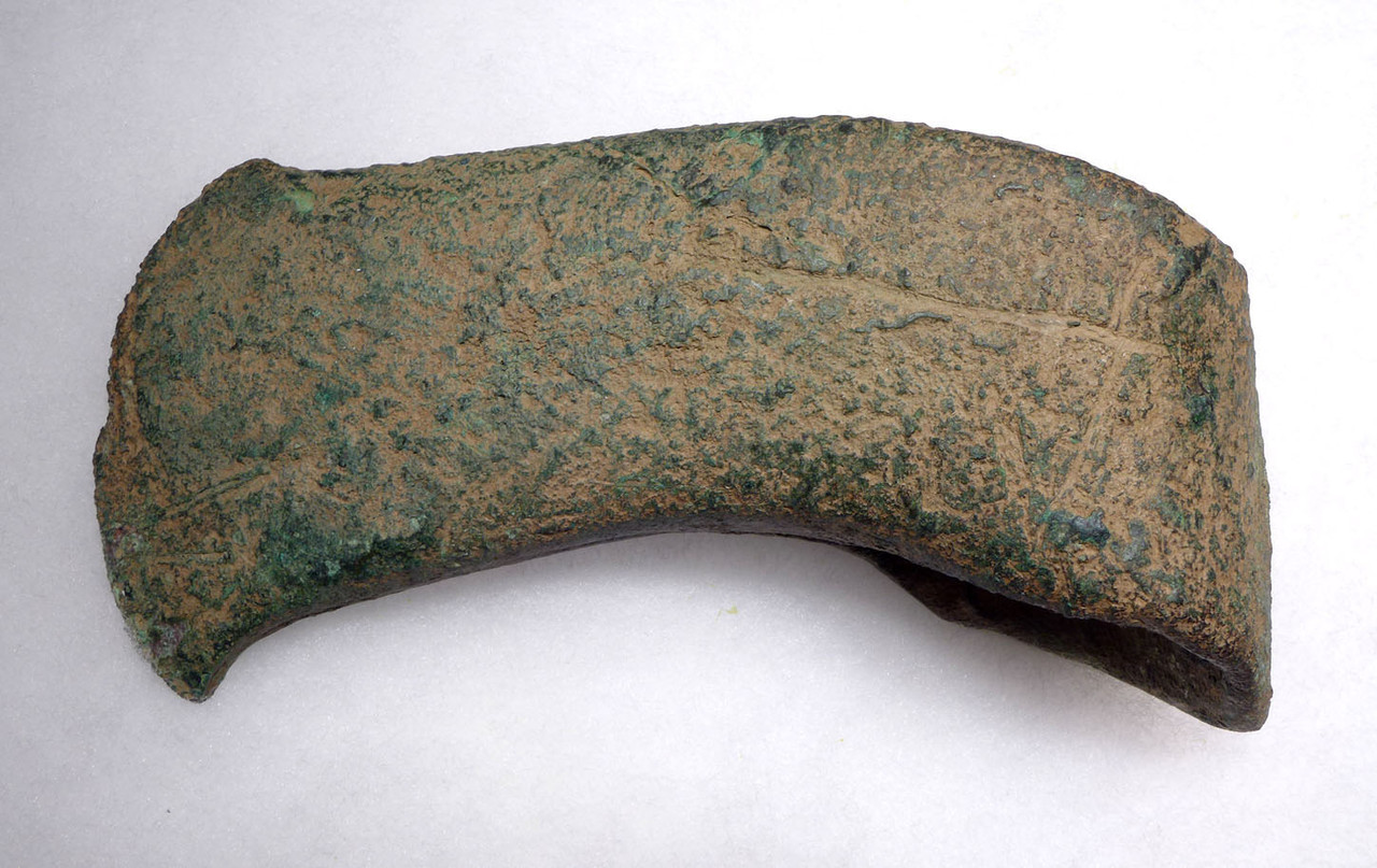 LARGE EXTREMELY RARE COPPER SHAFT-HOLE WAR AXE FROM THE BALKAN CHALCOLITHIC - EARLIEST METAL WEAPON  *R325