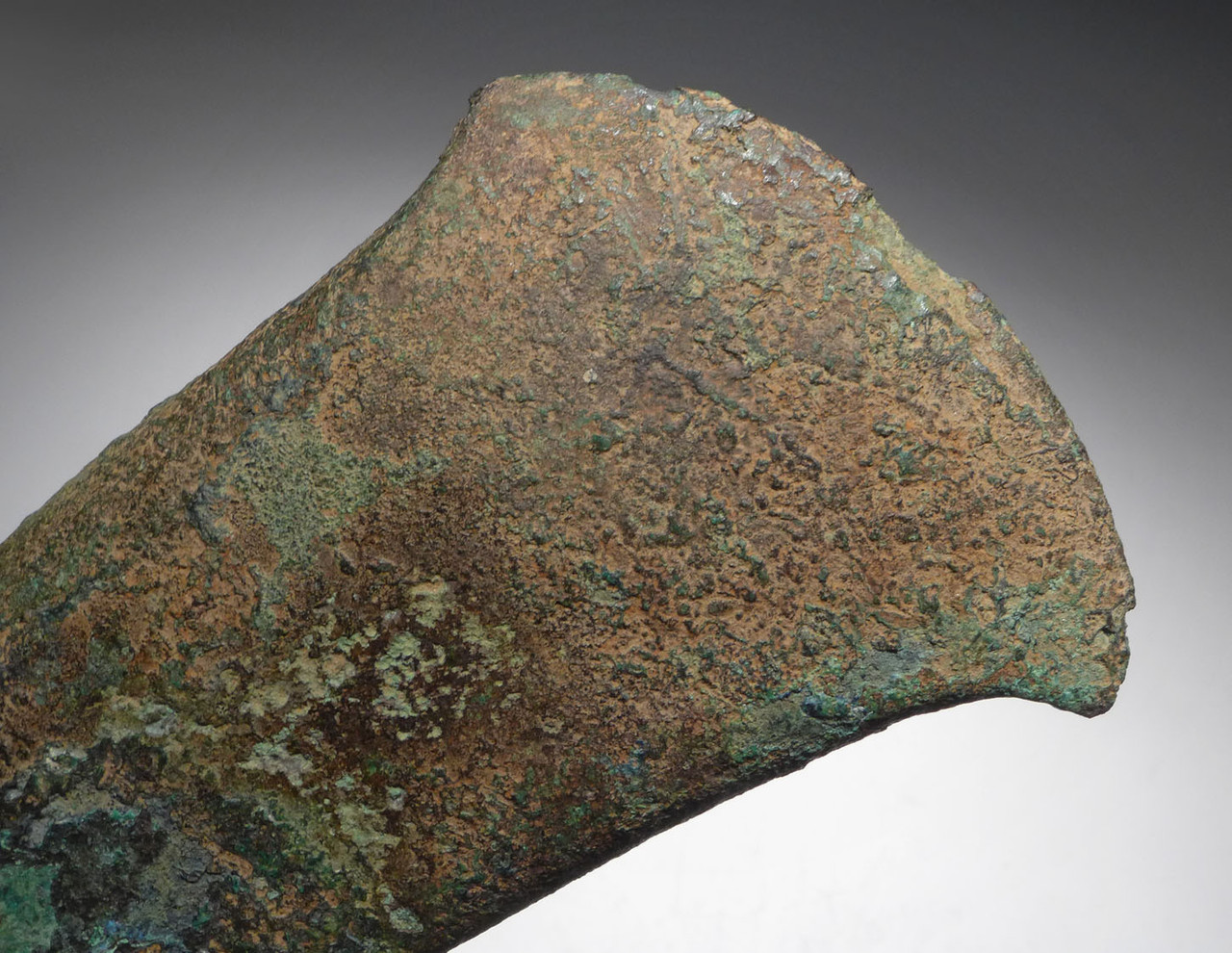 LARGE EXTREMELY RARE COPPER SHAFT-HOLE WAR AXE FROM THE BALKAN CHALCOLITHIC - EARLIEST METAL WEAPON  *R325