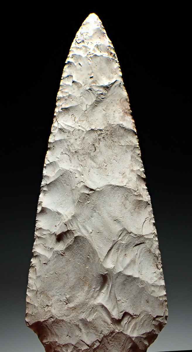EXCEPTIONALLY LARGE AND FINE WHITE CHERT MAYAN PRE-COLUMBIAN