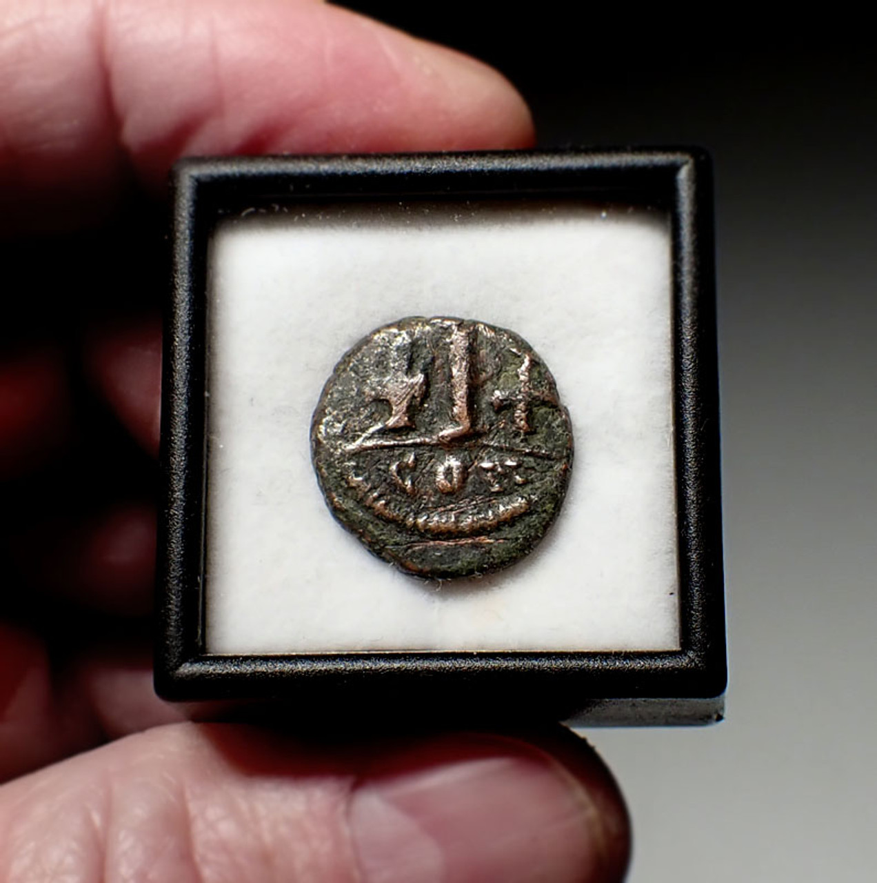 ROMAN BYZANTINE BRONZE DECANUMMIUM ANCIENT COIN OF EMPERIOR JUSTINIAN I THE GREAT WHO BUILT HAGIA SOPHIA  *AC120