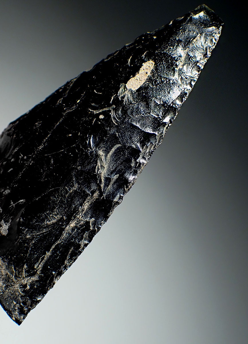 RARE PRE-COLUMBIAN AZTEC OBSIDIAN BLADE SPEAR TEPOZTOPILLI TIP