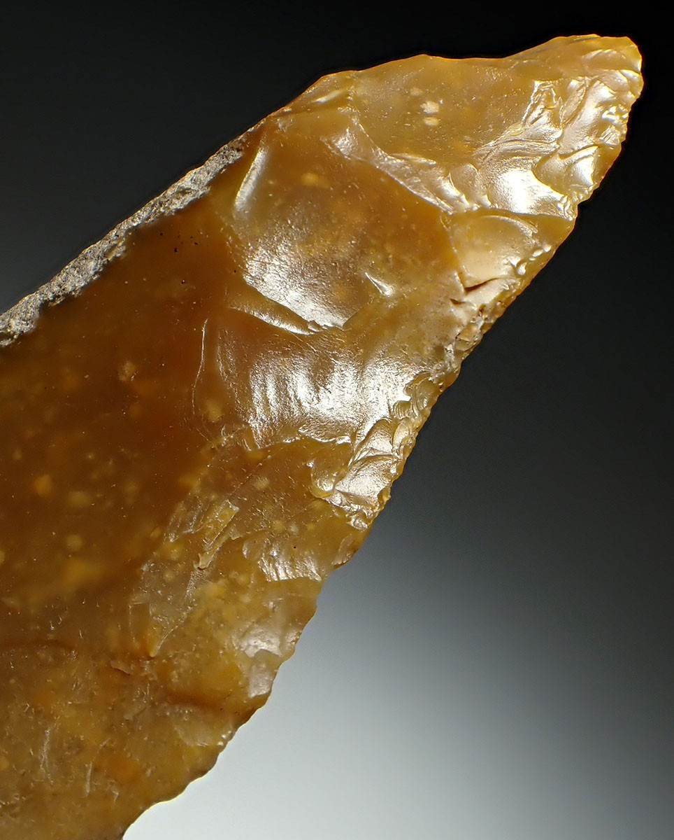 OUR LARGEST AND FINEST GOLDEN FLINT NEANDERTHAL SPEARHEAD MOUSTERIAN POINT FROM FRANCE  *M506