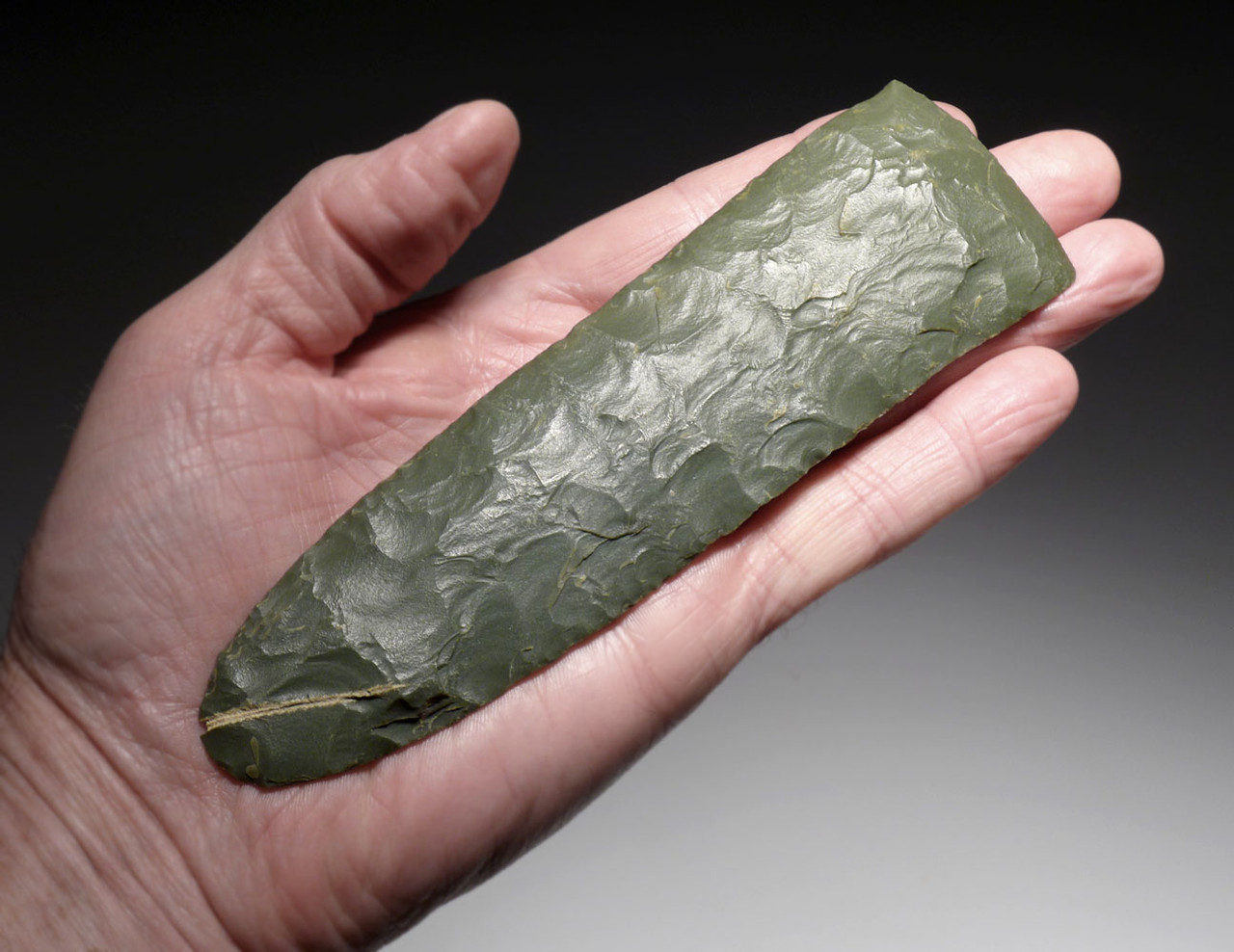 EXQUISITE GREEN JASPER PRESTIGE CELT WAR AXE FROM THE TENERIAN