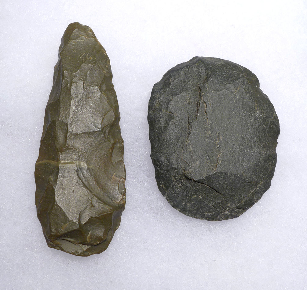 TENERIAN AFRICAN NEOLITHIC GREEN JASPER KNIFE AND DISK SCRAPER