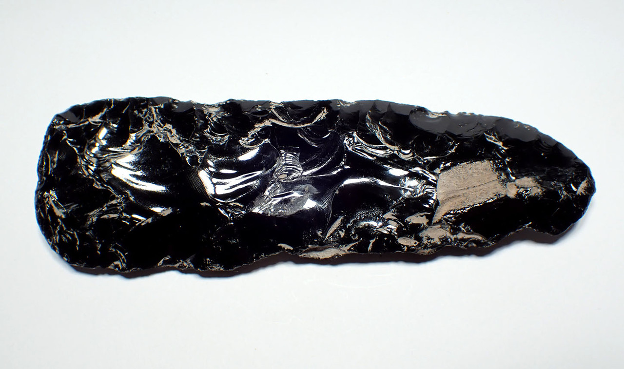 MAYAN PRE-COLUMBIAN OBSIDIAN BIFACIAL FLAKED CELT WAR AXE  *PC605