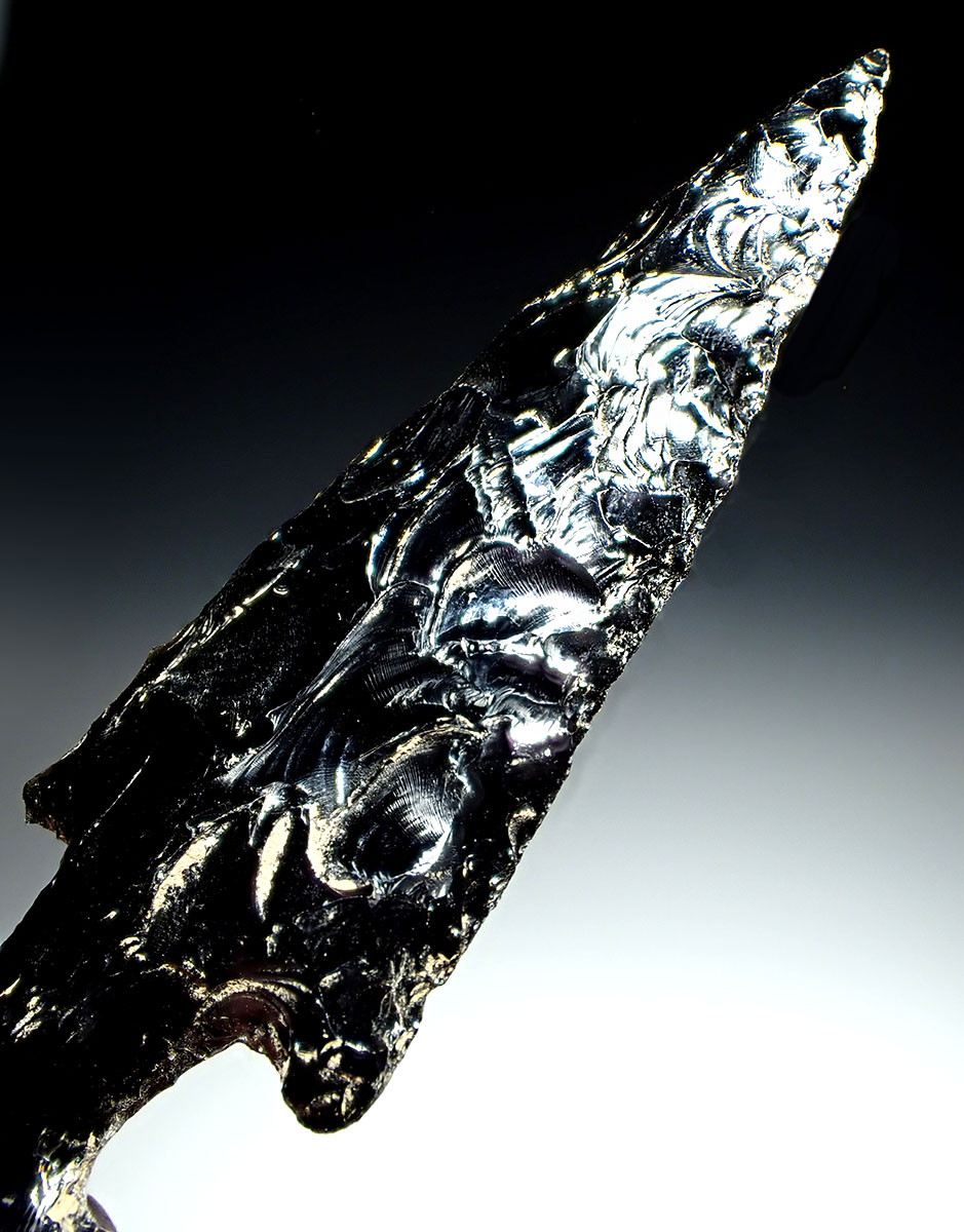 LARGE MAYAN PRE-COLUMBIAN OBSIDIAN FLARED CONVEX BASE PRESTIGE SPEARHEAD  *PC608