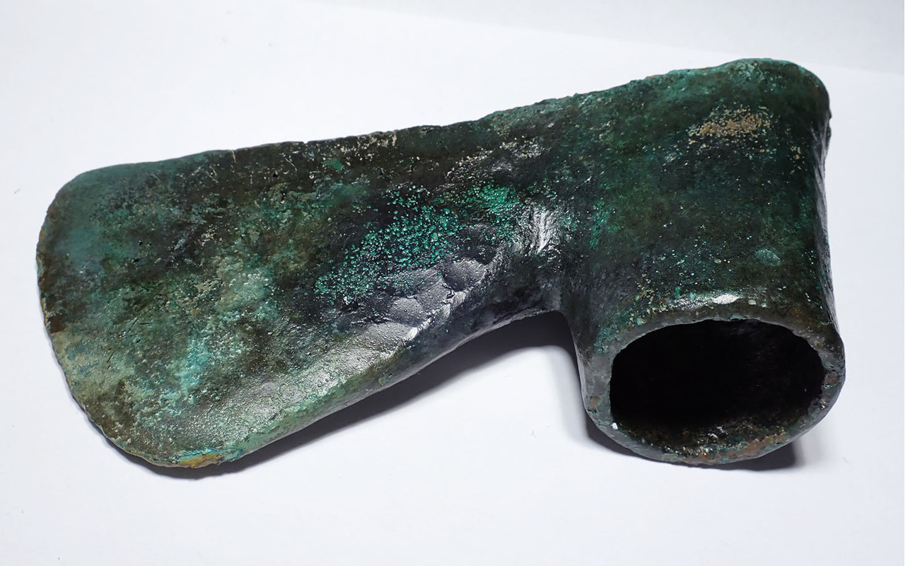 LARGE FUNCTIONAL LURISTAN BRONZE HEAVY WAR AXE FROM THE ANCIENT NEAR EAST  *LUR405