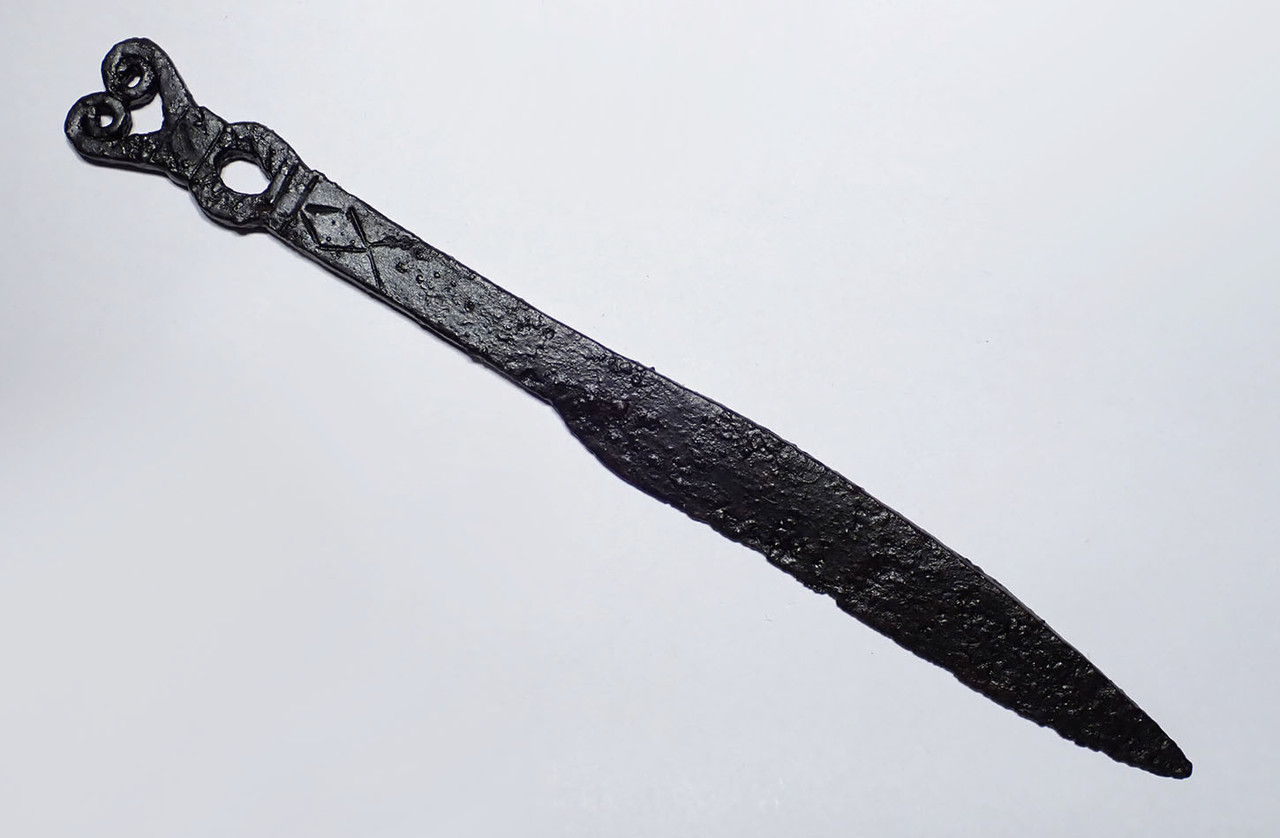 RARE ANCIENT SCYTHIAN IRON DECORATED PRESTIGE HANDLED KNIFE  *LUR406