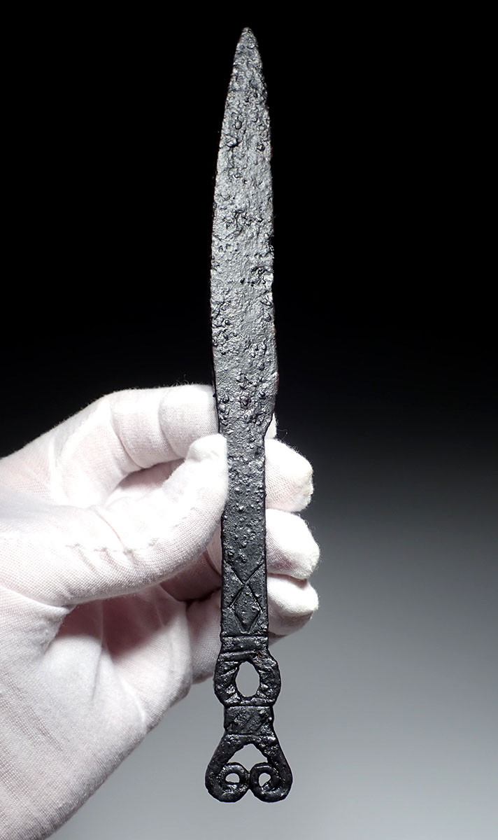 RARE ANCIENT SCYTHIAN IRON DECORATED PRESTIGE HANDLED KNIFE  *LUR406