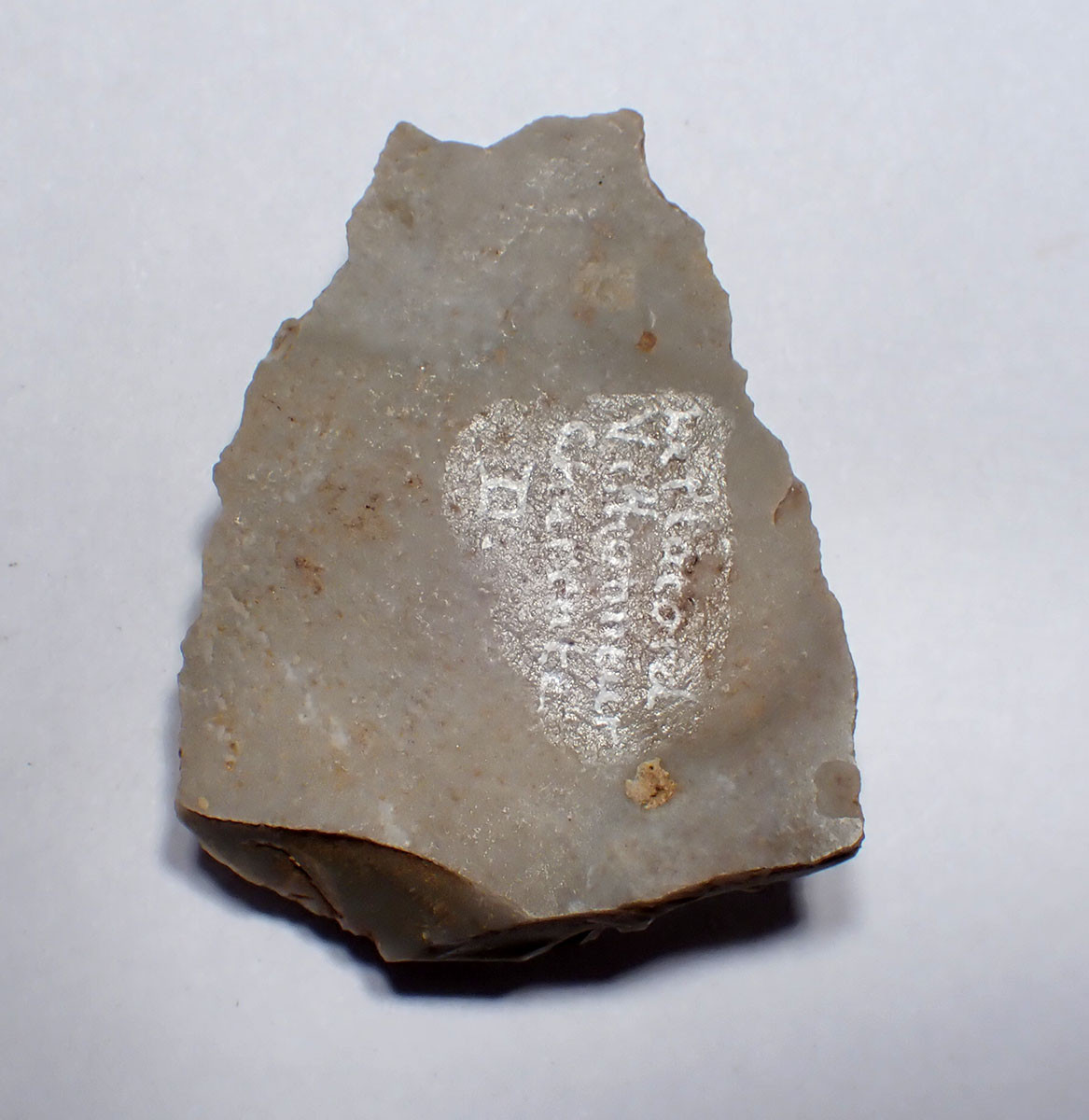 CRO-MAGNON UPPER PALEOLITHIC MAGDALENIAN FLINT CONVERGENT SCRAPER TOOL FROM FAMOUS PLACARD CAVE ART SITE IN FRANCE  *UP080