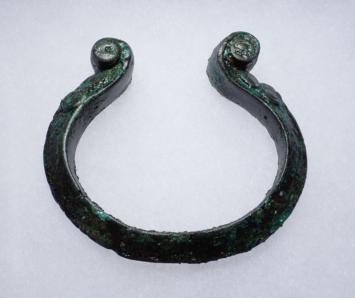 DECORATIVE ANCIENT BRONZE OPEN CUFF BANGLE BRACELET FROM THE SOUTHEAST ASIA DONG SON CULTURE  *SEA8