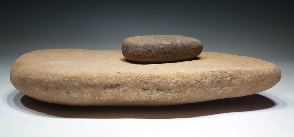 MUSEUM-CLASS LARGE AFRICAN CAPSIAN NEOLITHIC STONE GRINDING MILL AND RUBBING STONE *CAP181