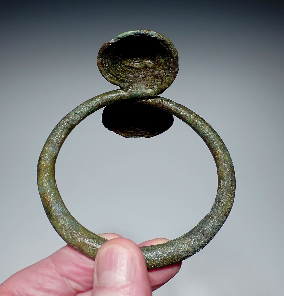LARGE DOUBLE SPIRAL ANCIENT SOLID BRONZE PRESTIGE BANGLE BRACELET FROM THE SOUTHEAST ASIA DONG SON CULTURE  *SEA10