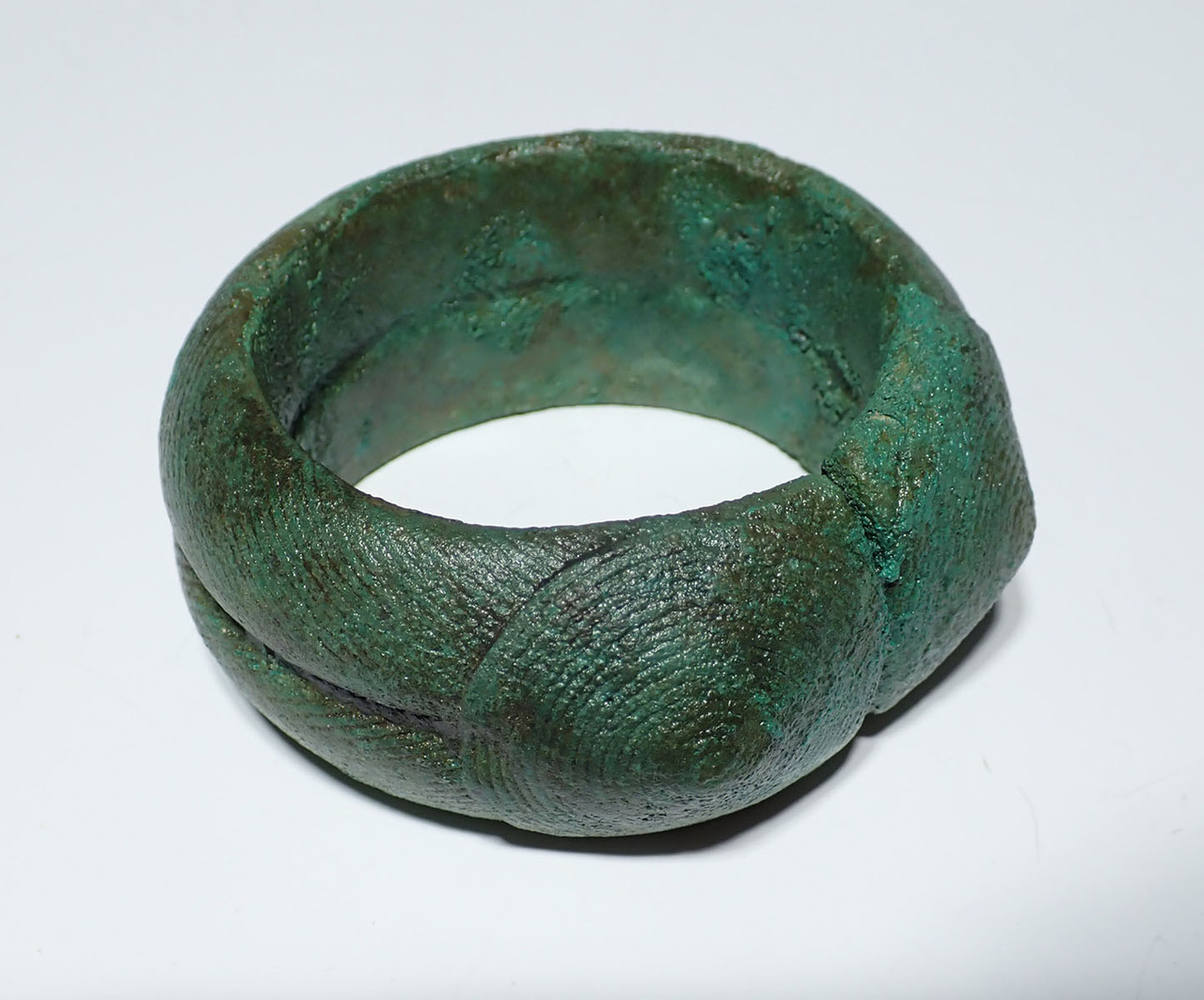  HEAVY WIDE DOUBLE SPIRAL ANCIENT SOLID BRONZE PRESTIGE BANGLE BRACELET FROM THE SOUTHEAST ASIA DONG SON CULTURE  *SEA14